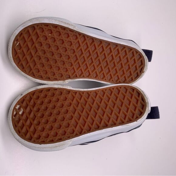 Vans Toddler Slip on shoe Shark Size US 4 UK 3.5 EU 19 - Picture 6 of 8